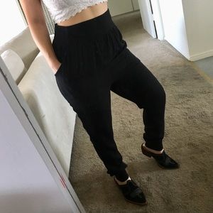 Aritzia Tallahassee High Rise Jogger Pants